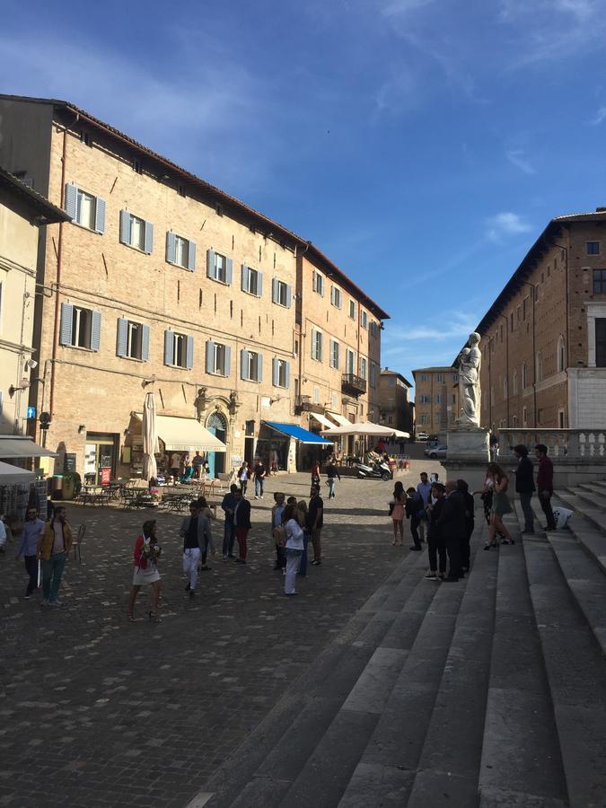 Il Cortegiano Hotell Urbino Eksteriør bilde
